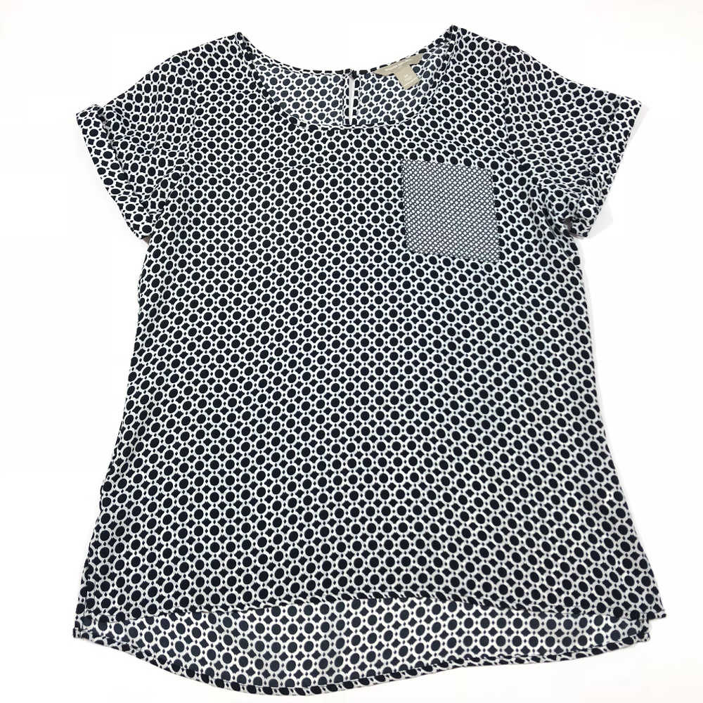 Banana Republic Black & White Geometric Sleeve Top - Picture 2 of 4